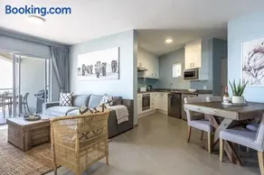 The Atlantic Blue Bloubergstrand Beachfront Apt - Image 4