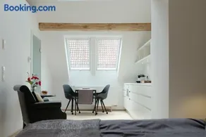 Alte Apotheke - Studio Appartements Karlsbad - Image 2