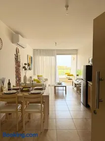 Prime location - Fig Tree Bay, Protaras - Image 2