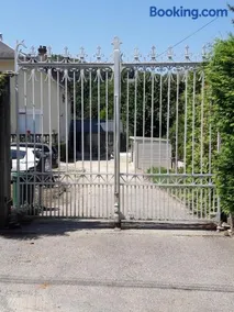 Les Ateliers de la Villette Meublé de tourisme classé 2 étoiles T3 - Image 1