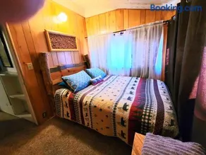 Green Cabin in Big Bear Lake 3 bdr Pets Friendly - Image 3