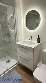 Bath house Holiday Luxury apartment - 2 bedroom - Image 4
