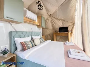 Sutjeska Glamping Domes - Image 4