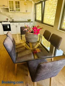 Milton holiday house - Image 1