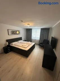 CosAlpin Apartament - Image 1