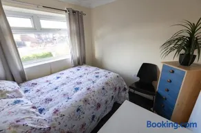 Charis House - Image 2
