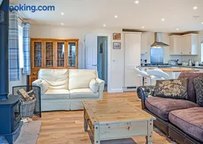 Little Moorland Farm Lodges - Image 5