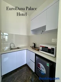 EuroDana Palace Hotel - Image 3