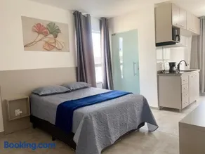 Studio moderno com cozinha completa e Wi-Fi centro - Image 2