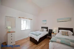 Lady Macbeths Rest - Image 3