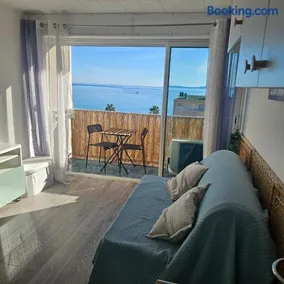 Studio 2 personnes Vue Mer Climatisé Linge Maison - Image 3
