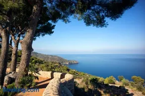 Stunning 4 Bedroom Villa in Deia, 1017 - Image 3