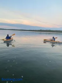 Lakeview Loft A-Frame Escape Tobermory With AC - Image 3