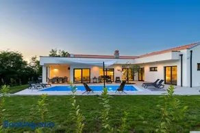 Villa Lim Silent by Istrialux - Image 1