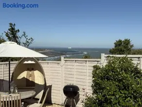 Red Cedars with private Hot tub - Image 4