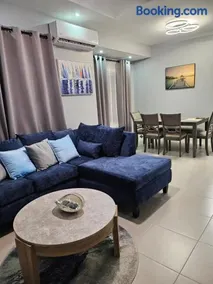 Blue Water Villa - Image 2