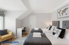 Long-Term Large Penthouse - Golf course nearby - Image 4