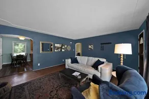 Comfortable home near river access trail - Image 3
