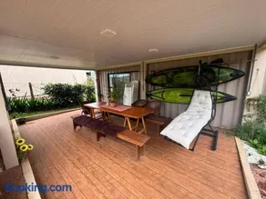 Casa contêiner na beira do rio - Image 2