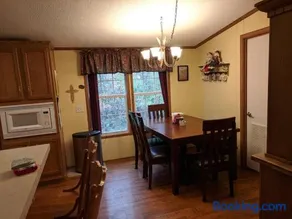 Thomas Holiday Home - Image 5