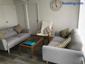 310 Norton Park - Image 1