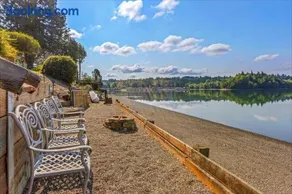 Beautifully Remodeled Beach Front A-Frame - Image 3
