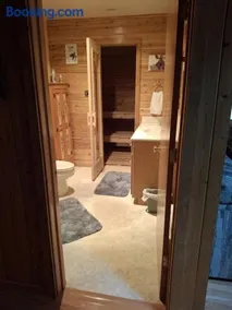 Cozy Bear Cottage - Image 3