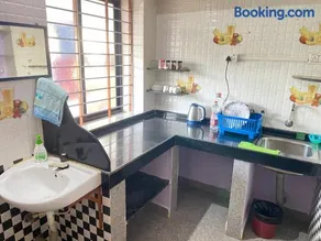 R J Homestay - Image 2