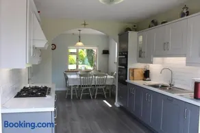 Tranquil Carlow Bungalow - Image 4