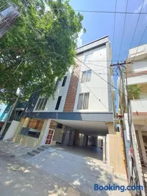 Apple Palace - Image 1