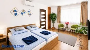 Clementine Apartman by Flats4You - Image 1