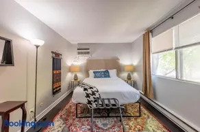 Tree-Lined Serenity Condo in Forest Park, Near Train & Madison St - Image 2