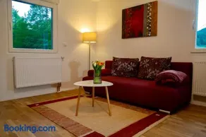 Erholung an den Wasserfällen - Ferienwohnung in Baden-Baden - Stilvolles Apartment mit Terrasse, Parkplatz & ruhiger Lage - Image 1