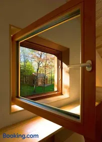 Architectural Cabin 18 mins to Catamount - Image 4