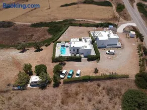 Sea Breeze Villas - Image 3