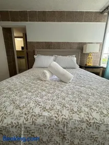 Downtown Isla Verde Luxe Apartment with Pool - Image 4