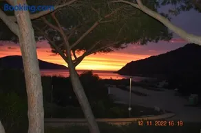 Maison de plage pour 10 personnes de 4 chambres front de mer Corse-du-Sud - Image 1