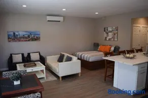 Stylish studio in Brighton - Image 4