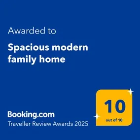 Spacious modern family home - Image 3