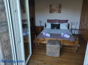 LAFION HOUSE - Image 4