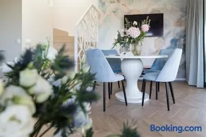 Aqua Your Stay - Image 2