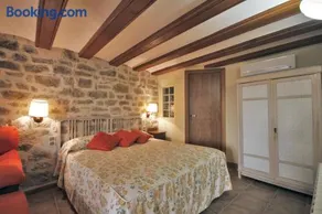 Apartamentos Santa Agueda - Image 2