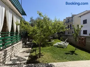 Apartmani Ferara Vodice - Image 1