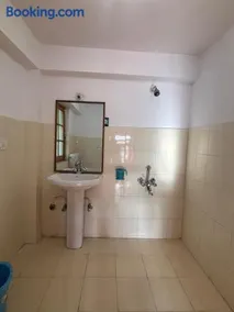 Zotpa Hostel - Image 3