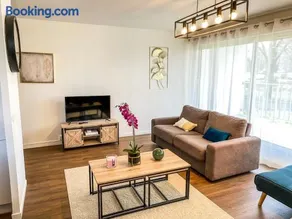 T3 Moderne avec balcon terrasse et parking gratuit - Image 1