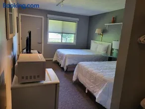 Chequamegon Lake Superior Lodge - Image 3