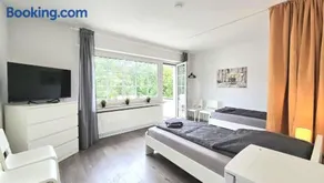 Modern 6-Bedroom Apartment with Rooftop Terrace, free Wi-Fi and Parking- MND01 - Image 1