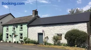 Brecon Boutique Breaks River Run - Image 2