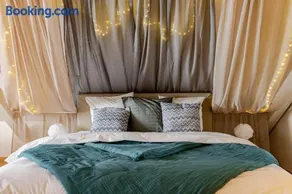 Suite romantique 4 étoiles avec piscine privée chauffée - Image 3