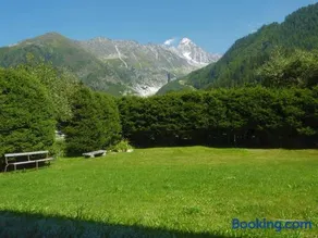Chalets Pyrene Mont-Blanc - Image 3